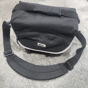 Nikon DSLR Camera Bag with Shoulder Strap Removable Inserts Storage Pockets
